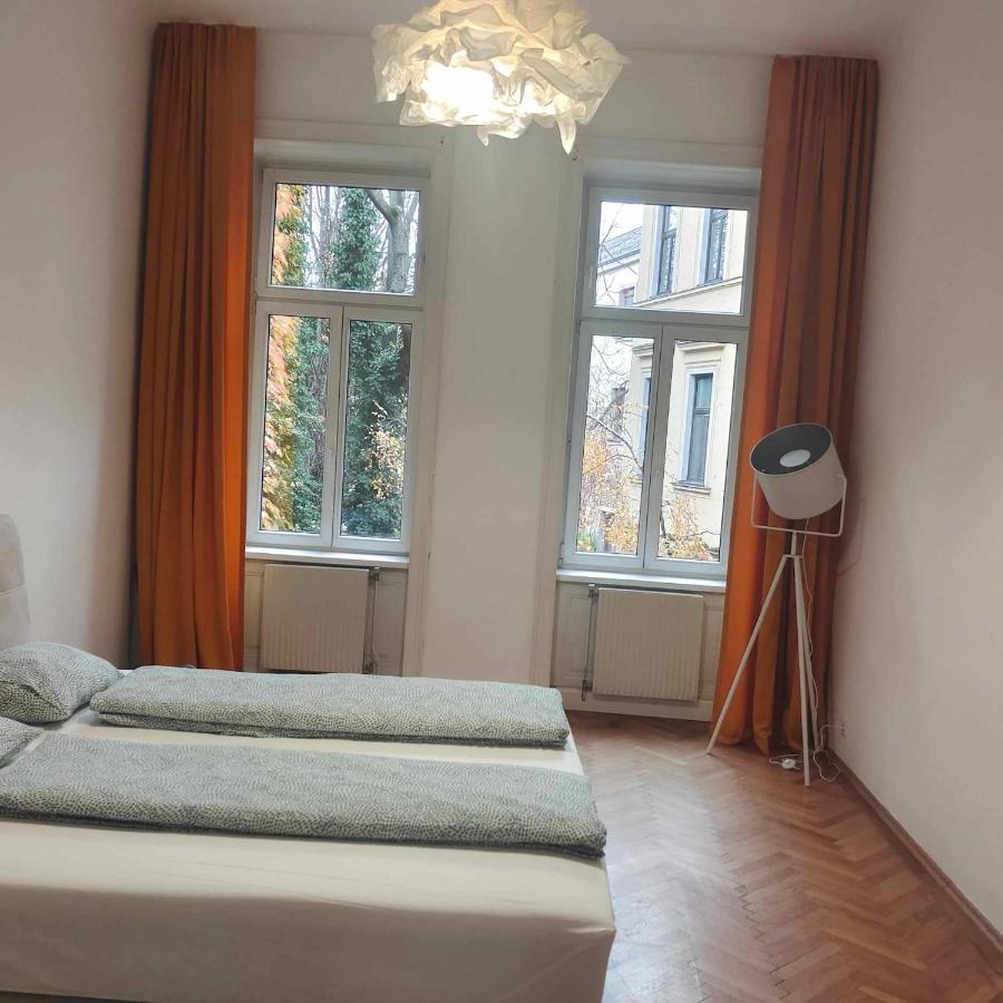 Large 4 Room Apartment In The Center Of 비엔나 외부 사진