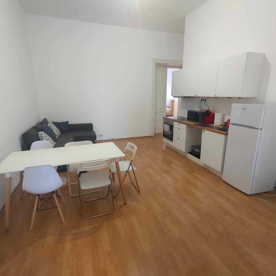 Large 4 Room Apartment In The Center Of 비엔나 외부 사진